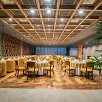 酒店 Les Ambassadeurs Casino&marina 凯里尼亚