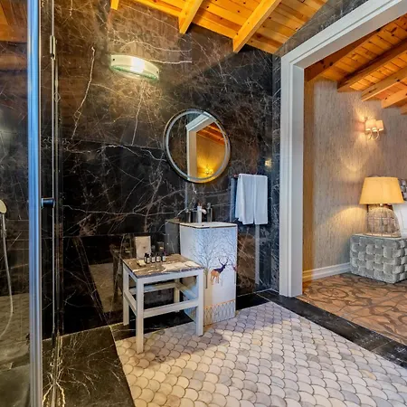 Les Ambassadeurs Casino&marina Hotel 3*