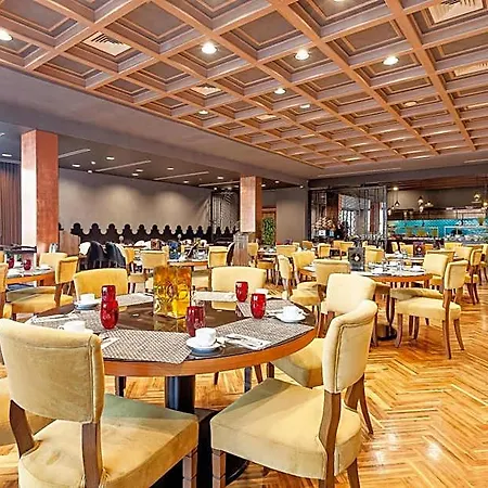 Les Ambassadeurs Casino&marina 4* 凯里尼亚