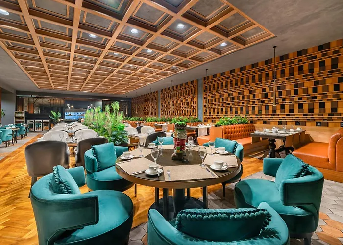 Les Ambassadeurs Casino&marina Otel 4*