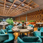 Les Ambassadeurs Casino&marina Hotel 4*